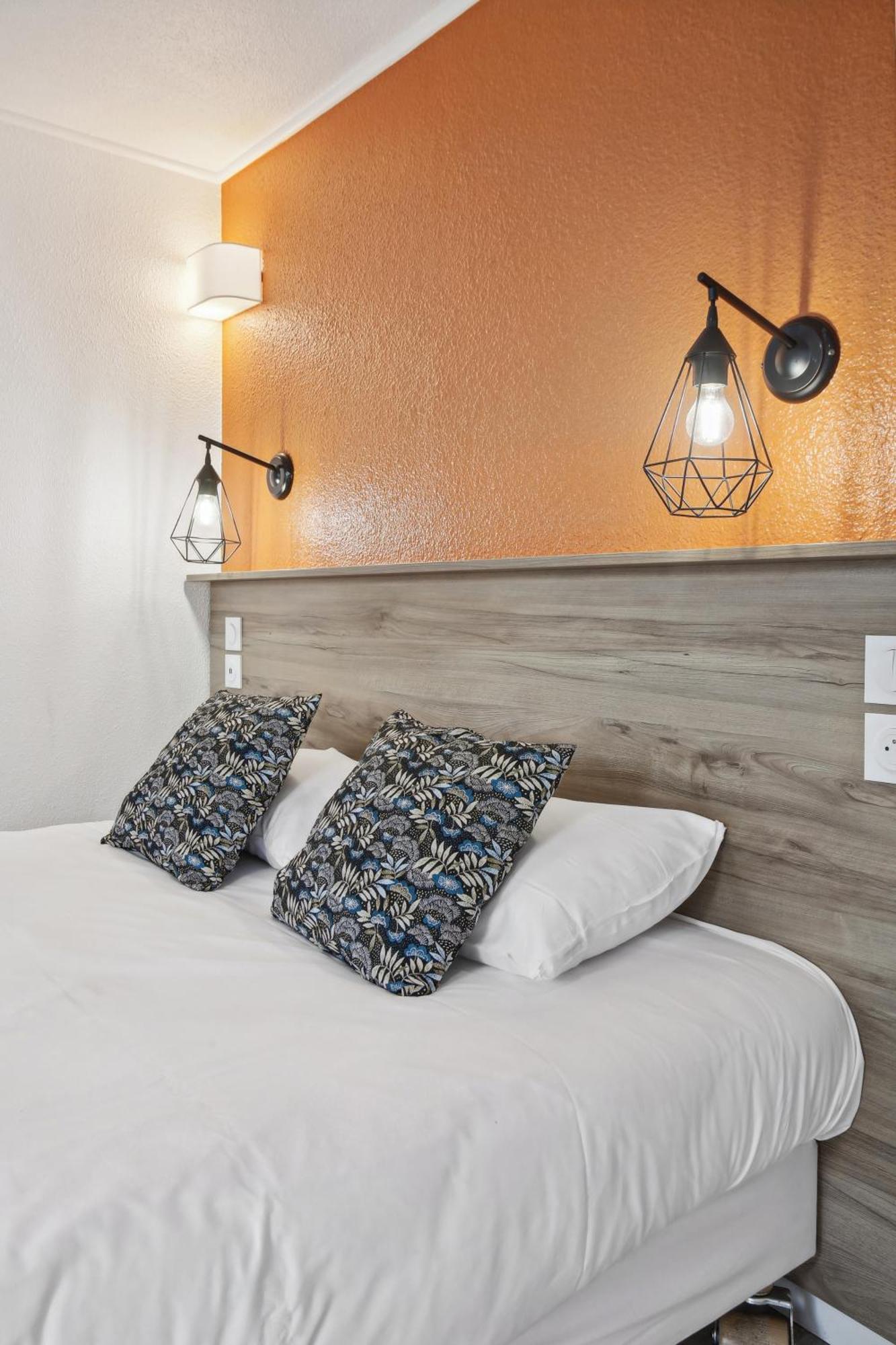 Hotel Le 2 By Akena - Bernard